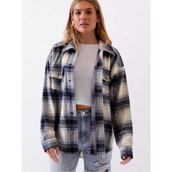 LA Hearts Oversized Plaid Shacket - Picture 6 of 8